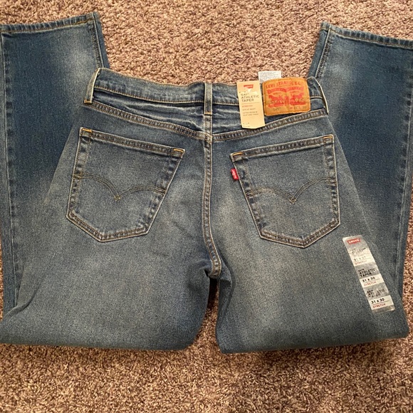Levi’s Jeans - Picture 3 of 3